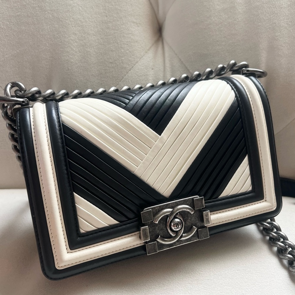 Chanel Chevron Bicolor Boy Bag - Picture 1 of 9